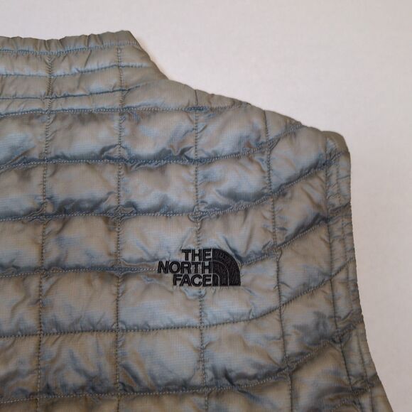 The North Face Mens S Thermoball Insulated Puffer Vest Gray Silver Hike Gorpcore - Picture 7 of 14